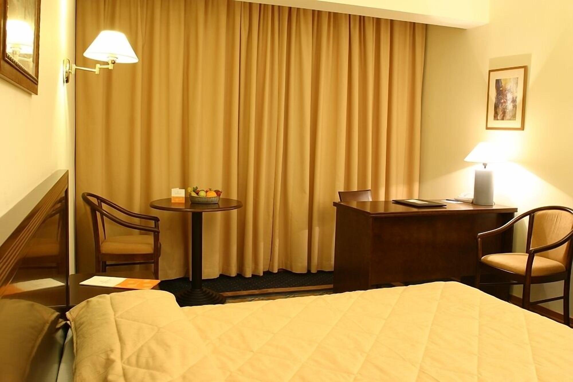Europa Plaza Hotel Lefkoşa Dış mekan fotoğraf